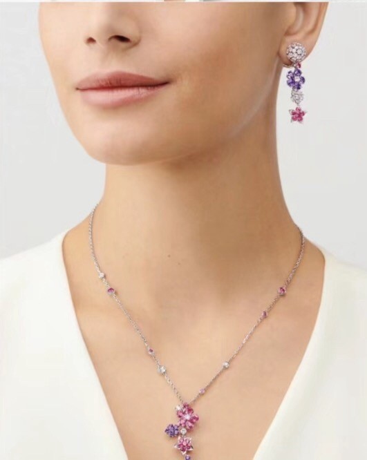 Van Cleef & Arpels necklace&Earrings CE15327