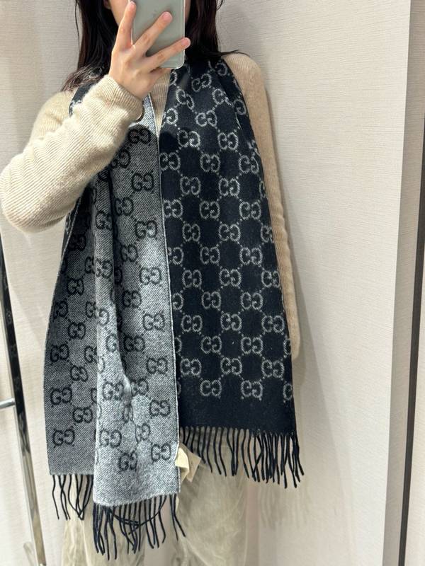 Gucci Scarf GUC00346