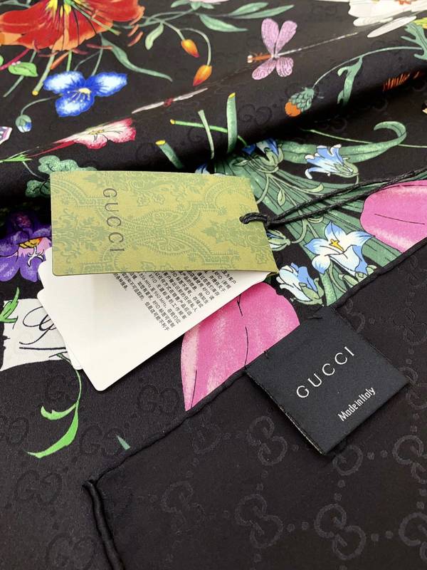 Gucci Scarf GUC00366