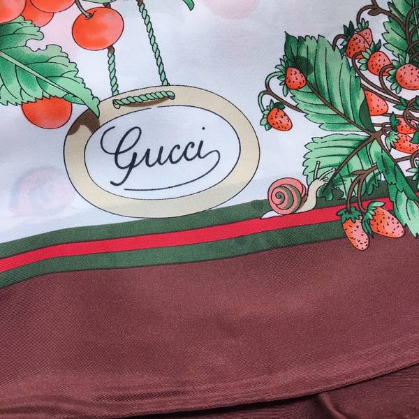 Gucci Scarf GUC00373