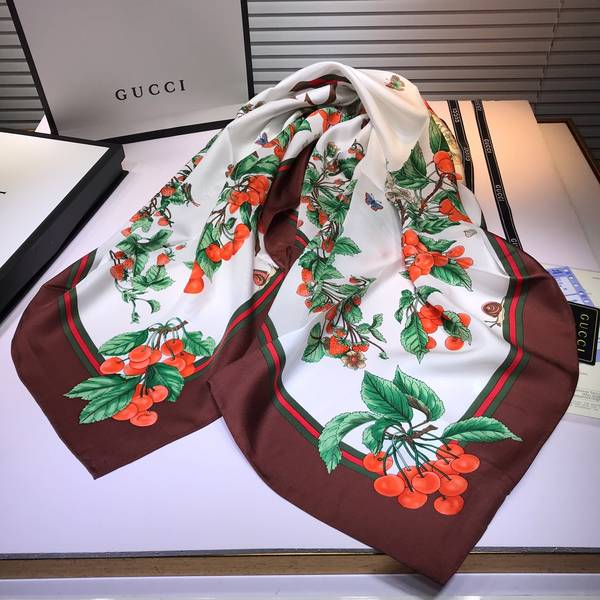 Gucci Scarf GUC00373