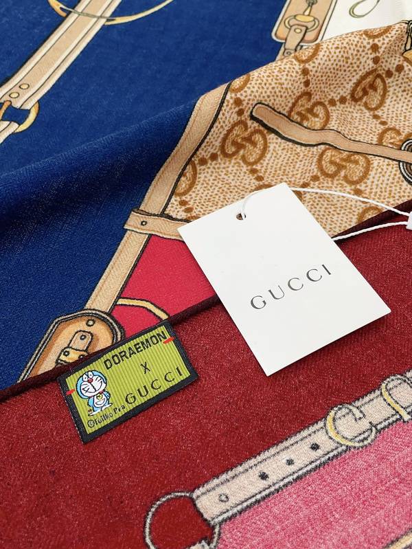 Gucci Scarf GUC00385