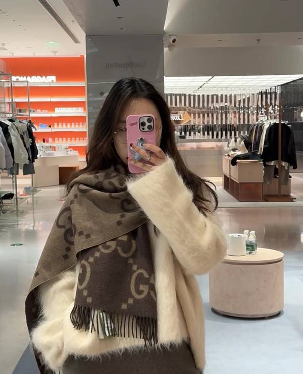 Gucci Scarf GUC00402