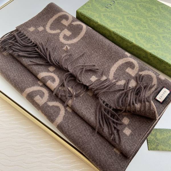 Gucci Scarf GUC00402