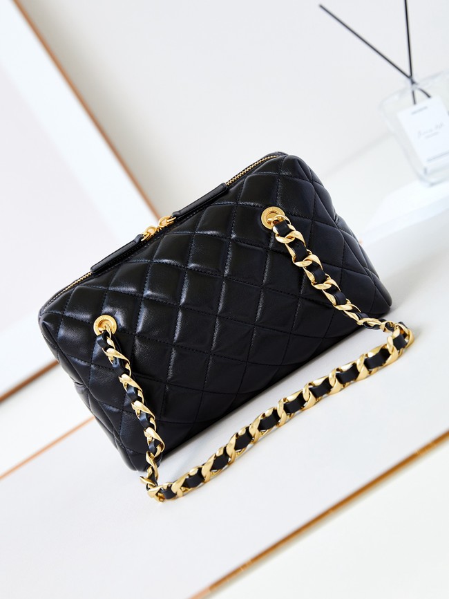 Chanel HANDBAG Lambskin & Gold-Tone Metal AS5152 black