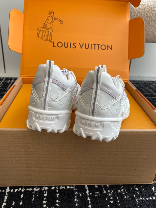 Louis Vuitton Sneakers 55301-1