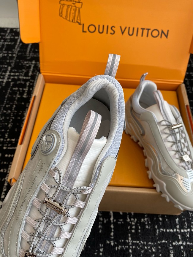 Louis Vuitton Sneakers 55301-3