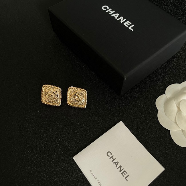 Chanel Earrings CE15437