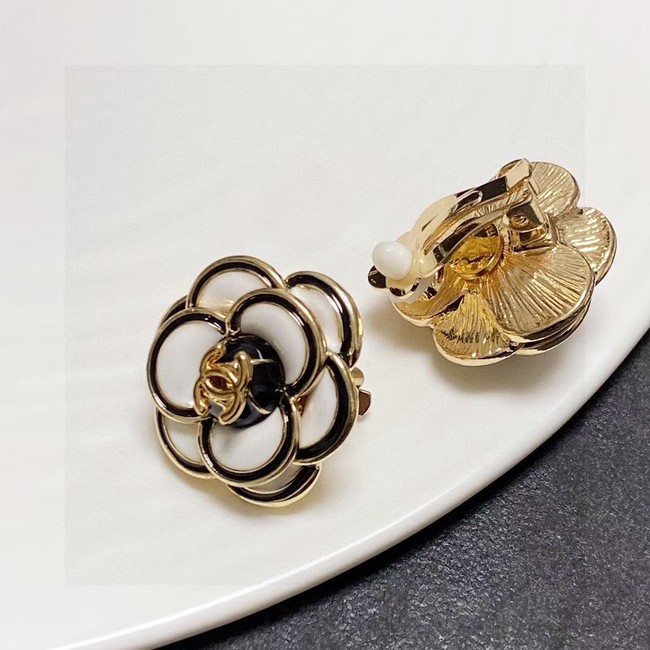 Chanel Earrings CE15451