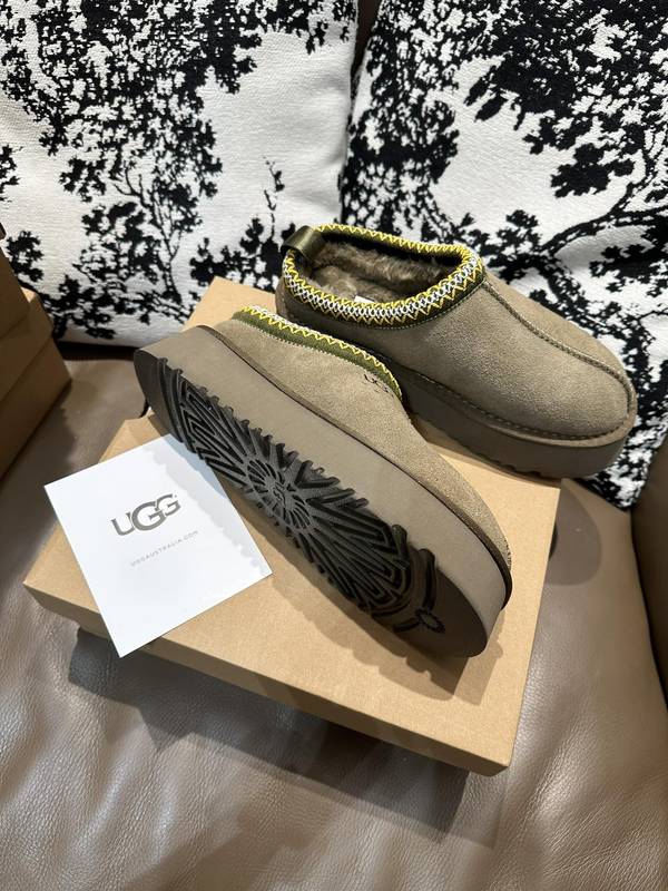 UGG Couple Shoes UGS00194