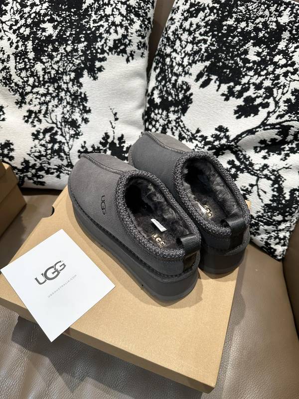 UGG Couple Shoes UGS00197