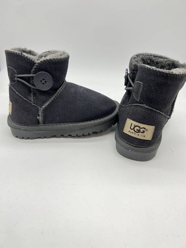 UGG Children