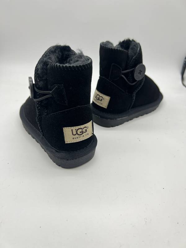 UGG Children