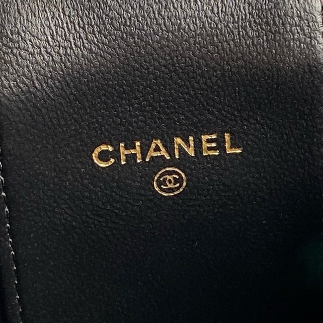 Chanel CLUTCH WITH CHAIN AP4302 black