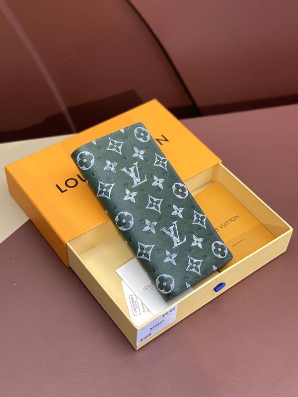 Louis Vuitton Wallet LVW00010