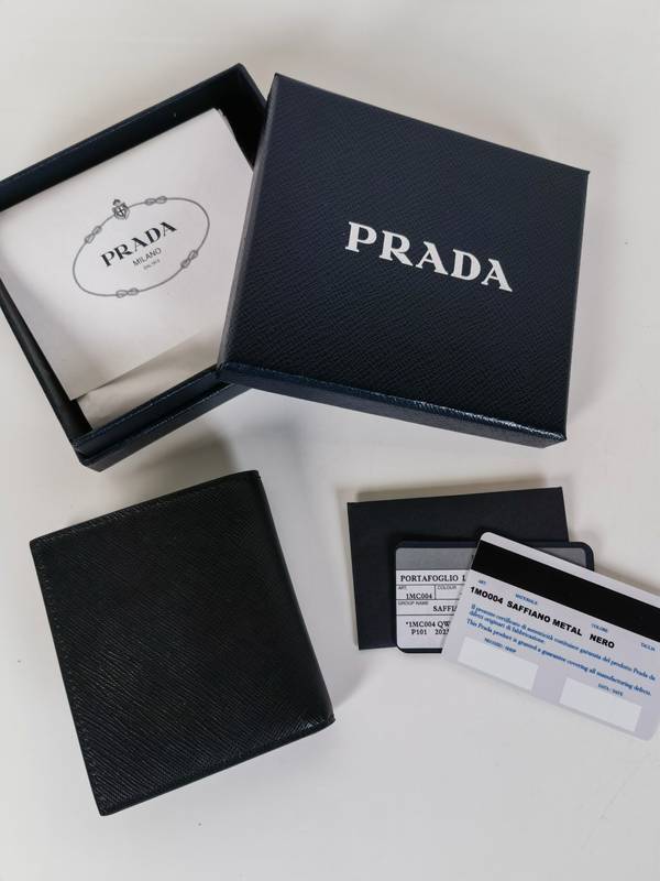 Prada Wallet PRW00002