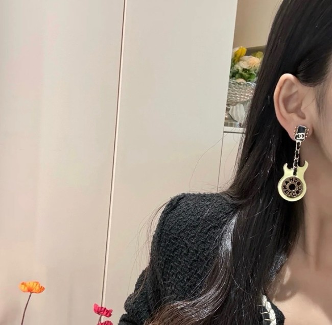 Chanel Earrings CE15617