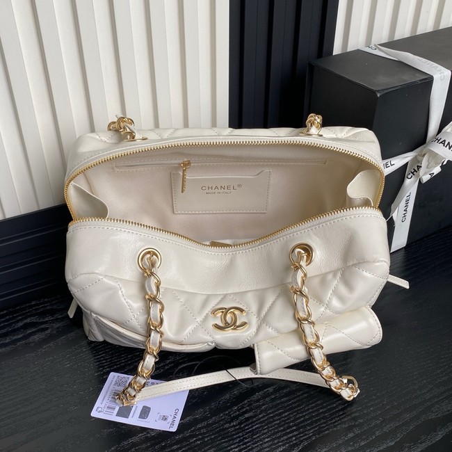 CHANEL CLUTCH WITH CHAIN AS4933 white