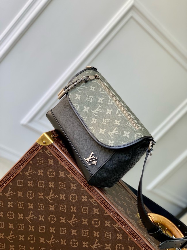 Louis Vuitton Pulse Messenger M12625 Khaki&Black