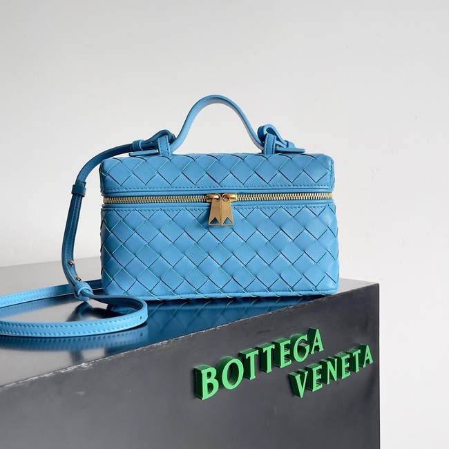 Bottega Veneta Vanity Case On Strap 789109 blue