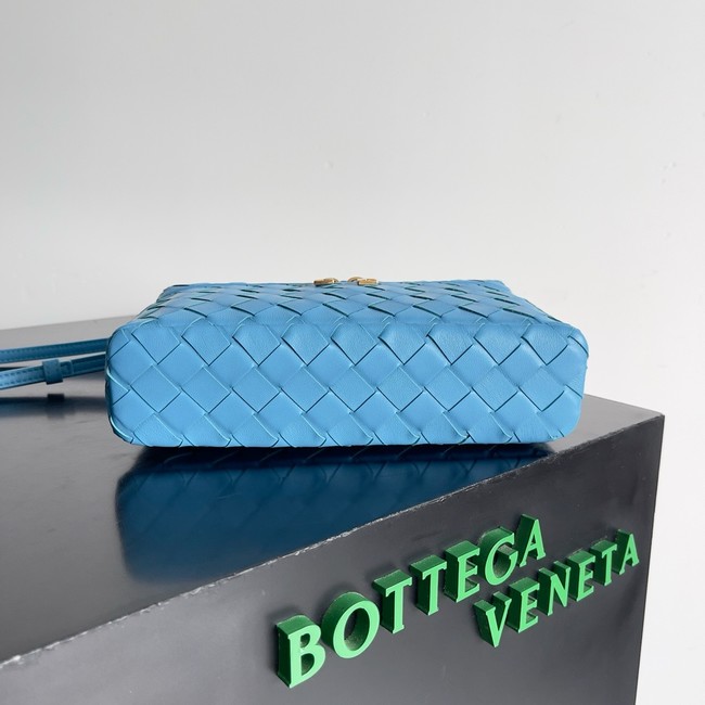 Bottega Veneta Vanity Case On Strap 789109 blue