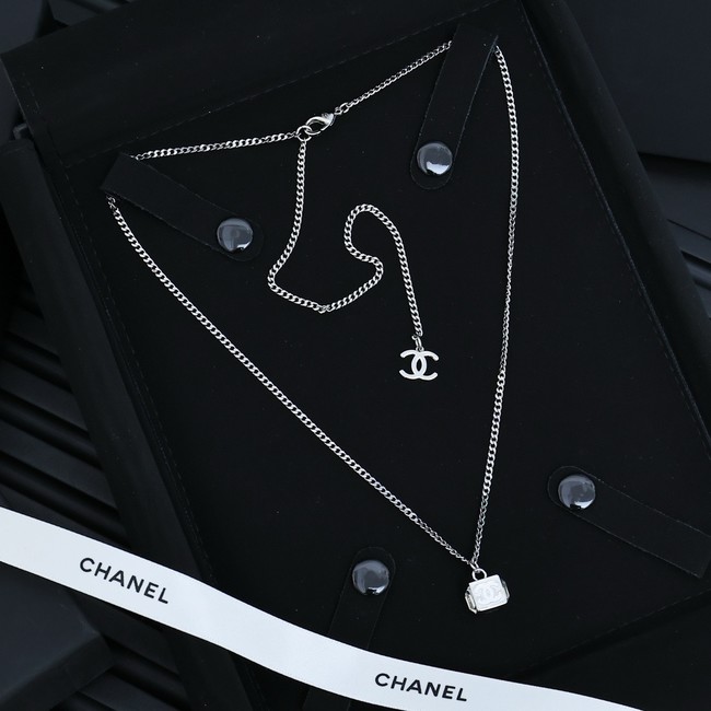 Chanel Necklace CE15978