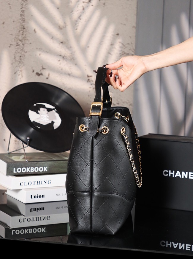 Chanel LARGE HOBO BAG 23655 black