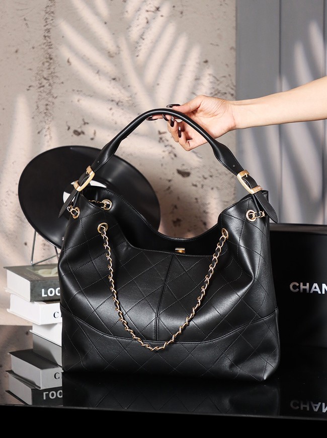 Chanel LARGE HOBO BAG 23655 black