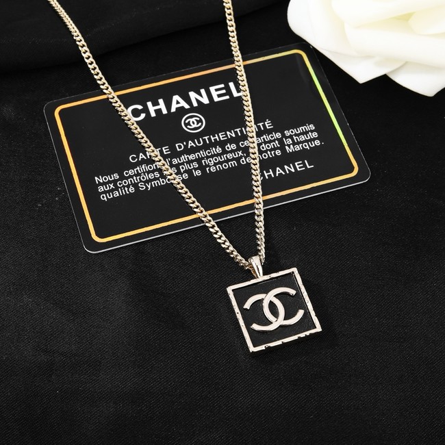 Chanel necklace CE16281